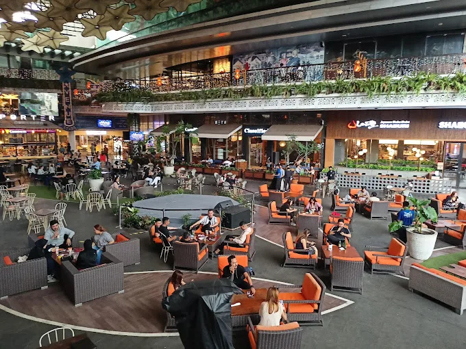 Beragam Jenis Tempat Makan Di Lippo Mall Kemang Village