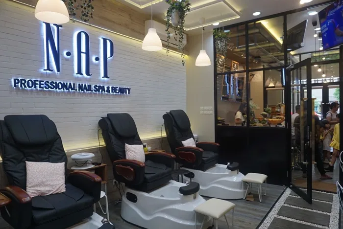 Nail Salong Di Kemang Village Jakarta Selatan