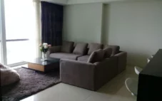 Jual Apartemen Tower Cosmo Kemang Village, Lantai Sedang, Harga Bagus