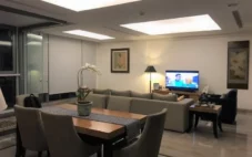 Bloomington Kemang Village, Dijual Type 4BR, Furnish Cantik