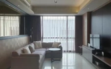 Jual Apartemen Lokasi Strategi Empire Kemang Village, Tipe 2 Bedroom