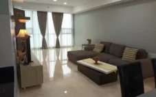 Sewa Infinity 3BR Apartemen di Kemang Village Residence