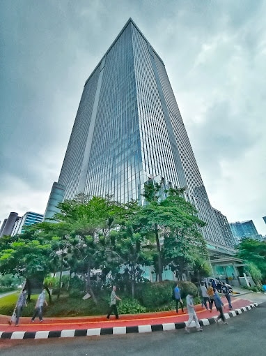 Gedung Perkantoran Centennial Tower Jakarta Selatan