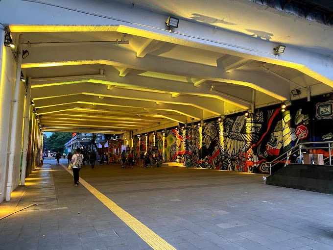 Area Foto Stasiun Sudirman Jakarta Pusat