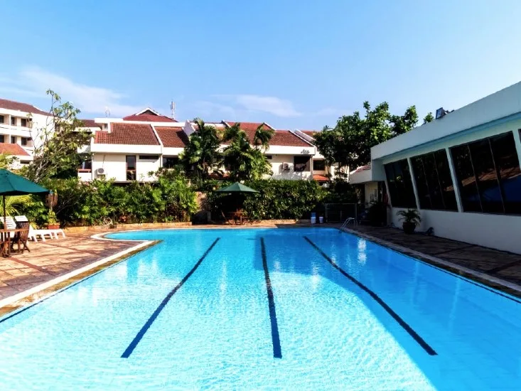 Fasilitas Kolam Renang Kemang Club Villas Jakarta Selatan