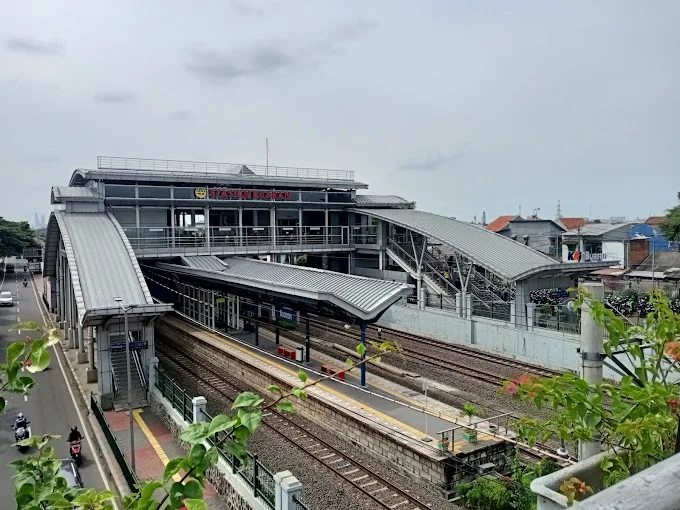 Stasiun Kereta Api Buaran Jakarta Timur