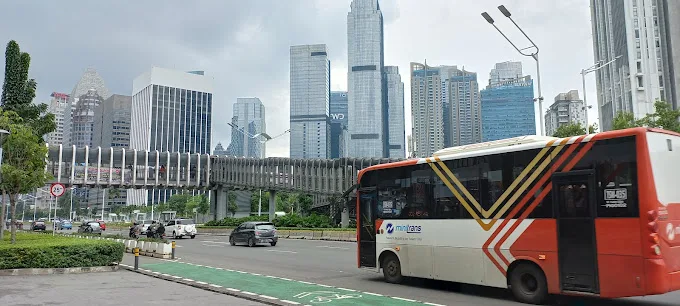 Gedung Perkantoran Treasury Tower Jakarta Selatan