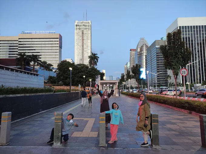 Lokasi Strategis RATU PLAZA Office Tower Jakarta Pusat