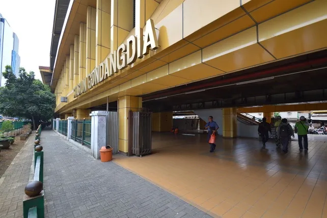 Stasiun KRL Gondangdia Jakarta Pusat