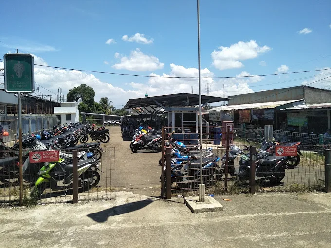 Tempat Parkir Motor Stasiun Citayam Depok