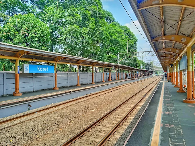 Tempat Parkir Motor Stasiun Karet Jakarta Pusat