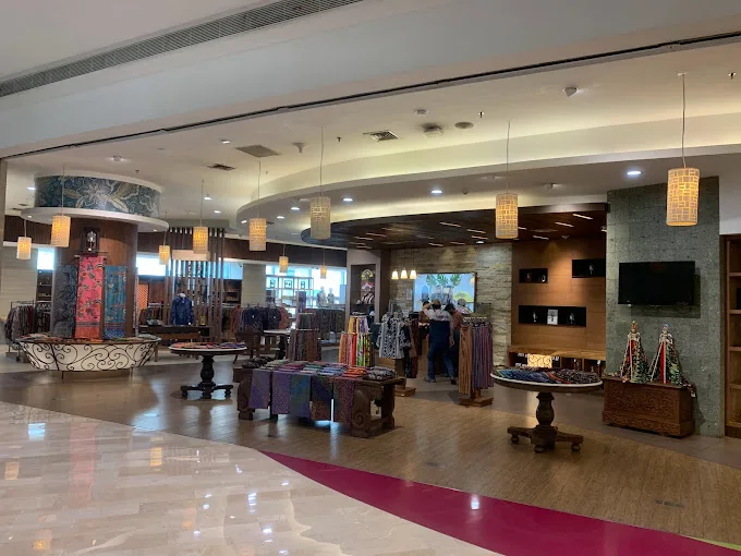 Toko Pakaian Mall Ciputra World Jakarta Selatan