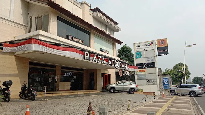 Plaza Adorama Kemang Raya Jakarta Selatan