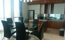 Sewa Apartemen Di Tower Tiffany, 3 Bedroom